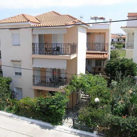 Efi Apartments 米里纳 外观 照片