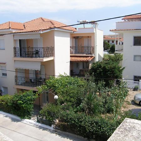 Efi Apartments 米里纳 外观 照片
