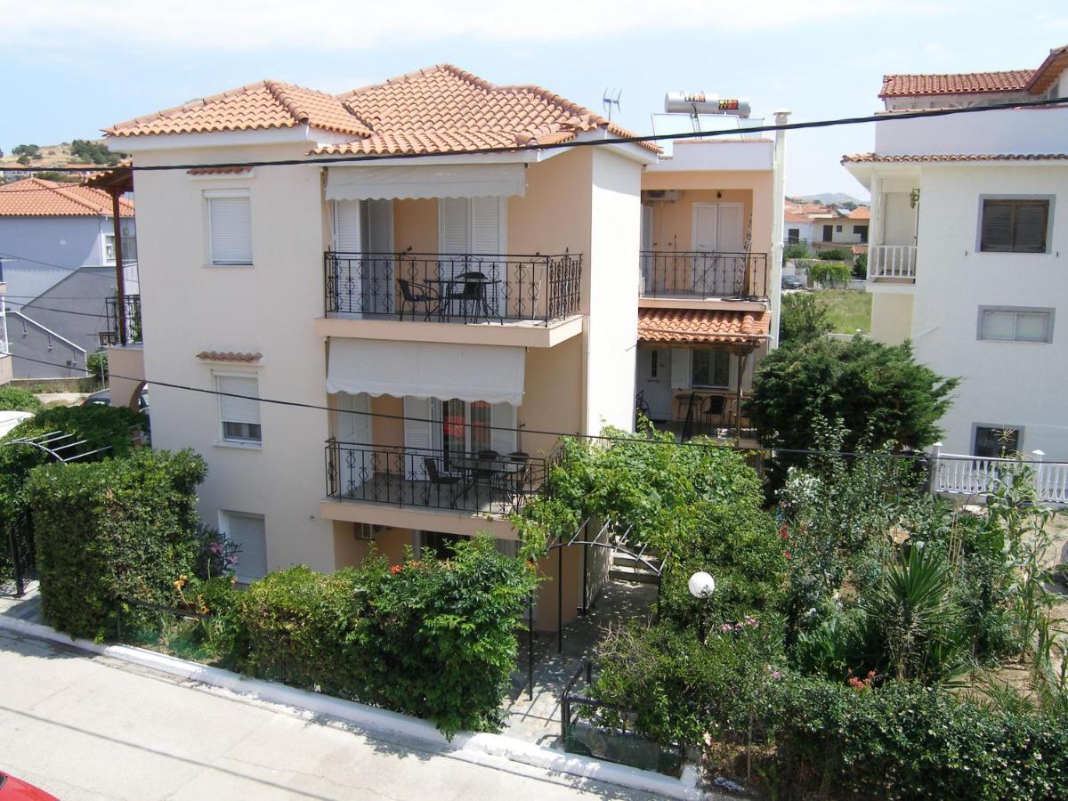 Efi Apartments 米里纳 外观 照片