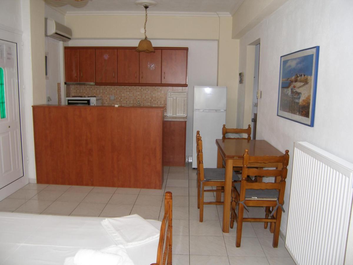 Efi Apartments 米里纳 外观 照片