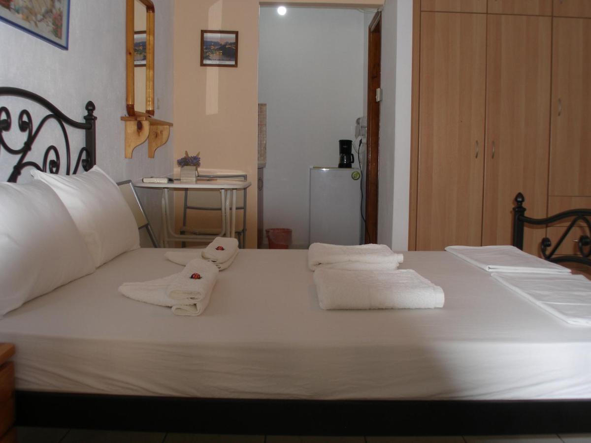 Efi Apartments 米里纳 外观 照片